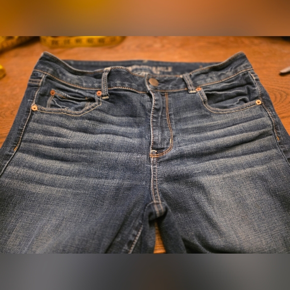 American Eagle Straight Super Stretch Jeans. Sz 14 Regular. Never Worn. No Tags. - Picture 6 of 8